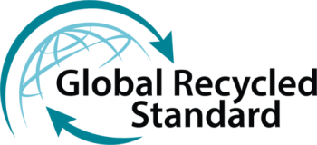 Logo Global Recycled Standard bleu et noir avec flèches circulaires autour d’un globe, certification recyclée
